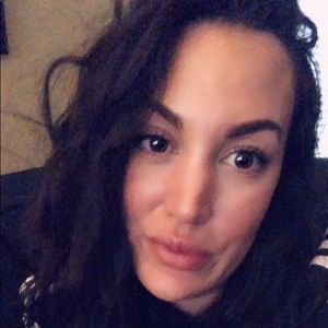 Meet your Posher, Dana